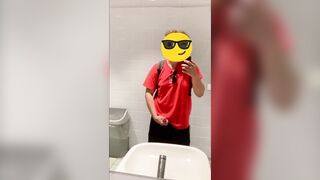 Jacking off in Parking lot baths in Antwerp