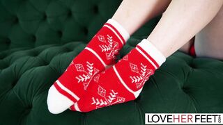 Xmas Foot Tease With Paris White