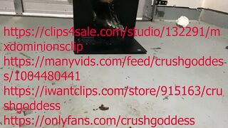 laptop crush in hot boots