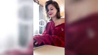 chase the link beneath