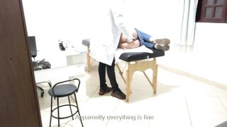 Gynecologist performs rectal exam with his fingers in her booty.