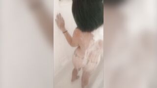 SEXY mother I'd like to fuck DEEPTHROAT SMOKE AND CHOKE