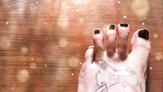 Hawt oil massage after toe painting