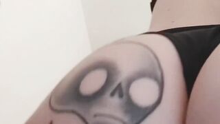 Large breasts bouncing and tattooed butt shaking