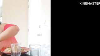 LA MADRE DE MI MEJOR AMIGO ME INVITA ALMORZAR ELLA ES SU MAMMA ESTA RICA CULONA