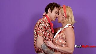 The Scene Filmed Infront Of Live Audience Sitcom Style