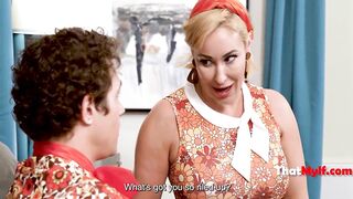 The Scene Filmed Infront Of Live Audience Sitcom Style