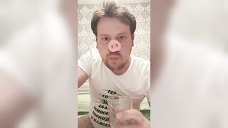 This Russian homo has a addiction: this chab likes the smack of new cum in his throat!