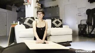 NYMPHO LIONESS WORSHIPS SCHLONG THROUGHOUT BRILLIANCE GAP W/ OBSCENE TALKING! TRUE FEMDOM TEASE - FULL VID ON OF