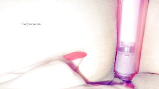 Sex toy and vagina rubbing in the warm washroom water!