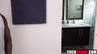 Cuckold spouse sharing his small wife with monster ebony wang