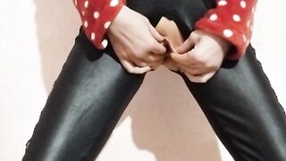 I LOVE TO BANG MY SNATCH WITH A LARGE TOY IN EBONY NYLONS