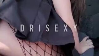 Safada cheia de tesão se masturbando no carro - Dri Hawt - Part 1