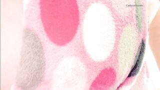 Can your tiny cock even joy this ass? With messy talking and oil rubbing!