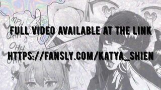 Cum from masturbation right into her pants and tastes 'em