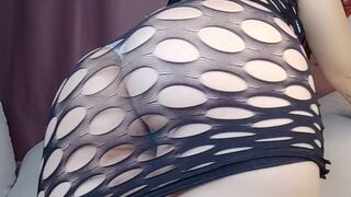 ViankaGoddess69 "Hawt redhead shows off her biggest booty and then pleasures herself until this babe cums"