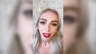 POV Face Fetish Cute Freckled Blond CHEER FLOOZY Supplicates For YOUR Cum - Remi Reagan