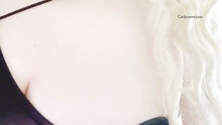 Do u merit to watch me teasing in my fresh costume?