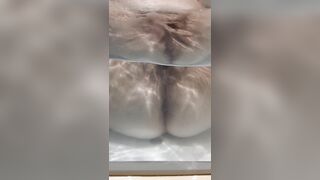 Enjoying the jacuzzi jets????