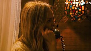 Reyna de Courcy & Heather Graham Lesbian Sex - ScandalPlanet