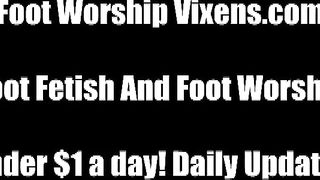 She worshiped my feet for Valentines Day