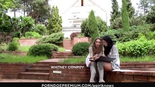 A GIRL KNOWS - Intense orgasms with Czech lesbian babes