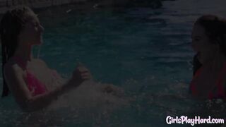 Petite lesbian babe tribbing glam teen 