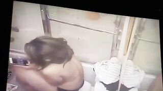 spy bath masturbation