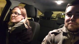 Reto. Mi novia se besa con una chica.