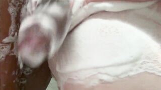 large ass stepdaughter sneaks into the shower with her hung stepdad behind wife's back
