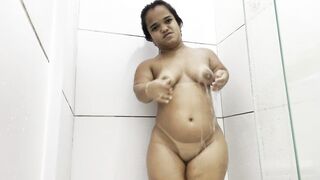 Shorty Masturbating