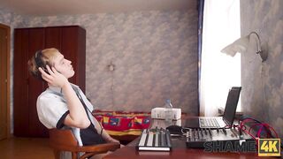 SHAME4K. Bugging Next Door Lady to Screw Her