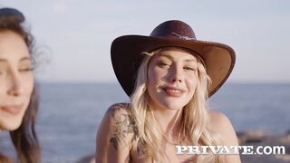 Intimate.com - Could u screw a model like this?