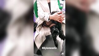 Moglie tradisce il marito durante un viaggio in treno - Niky La Monella