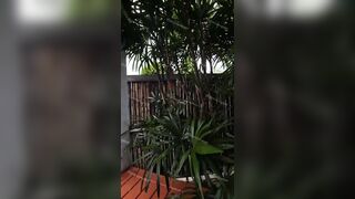 เย็ดกันอยู่หน้าบ้านเกือบโดนจับได้