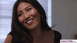 U wanna make a one final lesbo memory in your old room?