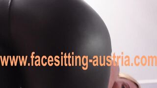 leggings booty in your face