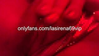 LaSirena Rubs Her Snatch Below Red Lights
