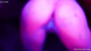 Honey Masturbates On Camera and Brings Herself to Climax - Music Porn