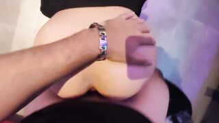 See this nice-looking latin rimming in different poses ????