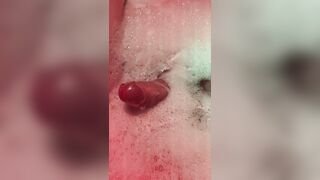 Sega con i piedi nella jacuzzi