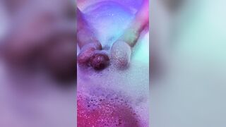 Sega con i piedi nella jacuzzi