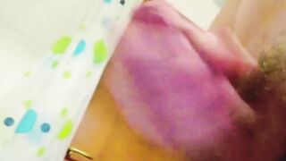 Мастурбирую на туалете