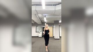 18YO’s Gloryhole Vagina Trickle Shocks Live!