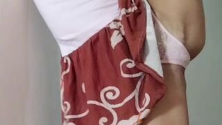 Early morning stretching previous to hardcore....