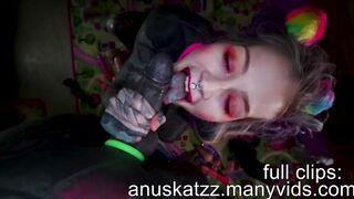 Tattoo dreadgirl splitted tongue anal cosplay sex-toy blow job spunk fountain screw
