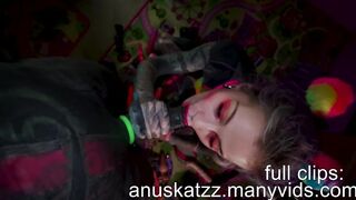 Tattoo dreadgirl splitted tongue anal cosplay sex-toy blow job spunk fountain screw