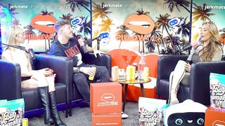 RICHELLE RYAN TEACHES HOW TO MAKE A GAL COME