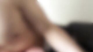 【㊙️❤️無料R18女性向けASMR/激ピストン中出し】お泊まりの朝なのに…起きた途端に勃起しちゃう絶倫彼氏の耳舐めえっち❤︎襲われるように激しくたっぷり中出し激ピストンSEX♡/左専用【立体音響/バ