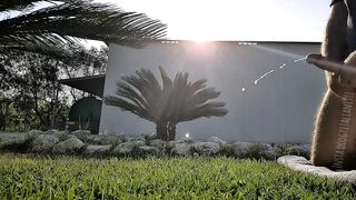 grosso cazzo squirta litri di precum, sborra all'aperto IG:Dodgyitalian199